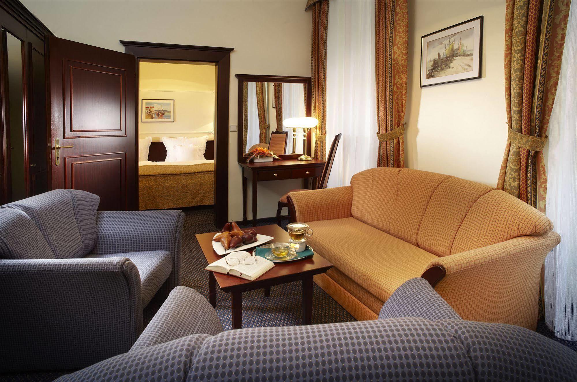 Hotel Excelsior 마리안스케 라즈네 외부 사진